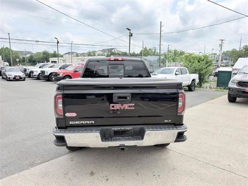 Used 2018 GMC Sierra 1500 SLT AWD/4WD image 3