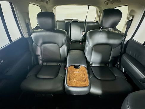 Used 2024 Nissan Armada SL w/ Captain's Chairs Package image 13