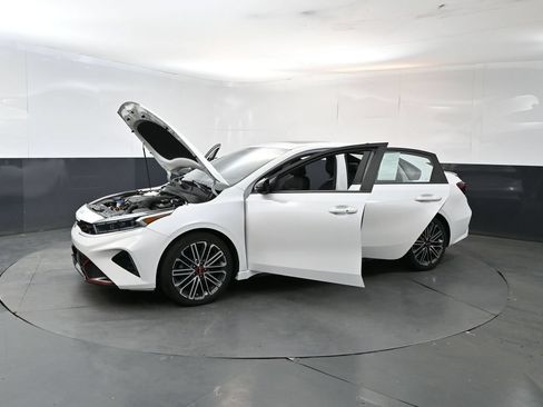 Used 2023 Kia Forte GT w/ GT2 Package FWD image 27
