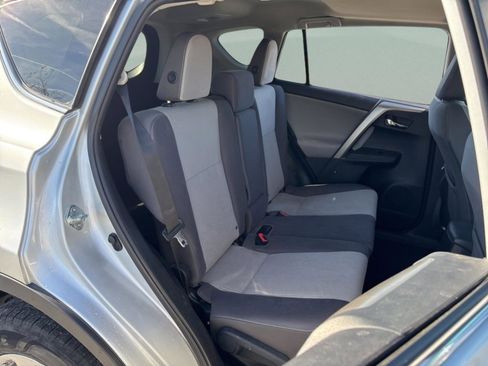 Used 2014 Toyota RAV4 XLE image 29