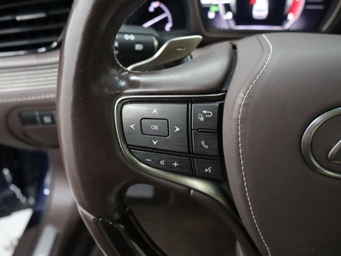 Used 2020 Lexus LS 500 w/ Interior Upgrade Package image 18