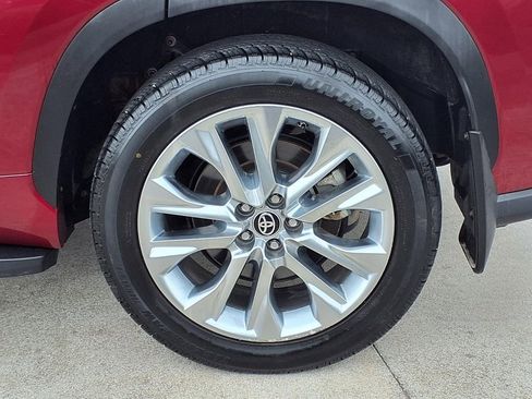 Used 2022 Toyota Highlander Limited AWD/4WD image 30