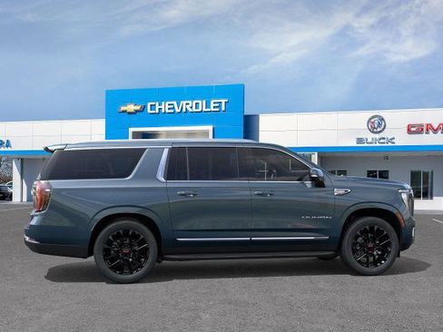 New 2026 GMC Yukon XL Elevation image 38