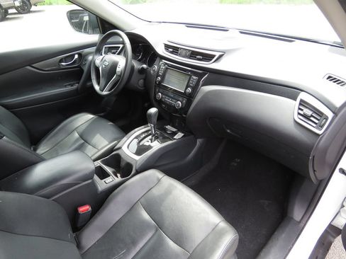 Used 2016 Nissan Rogue SL w/ SL Premium Package AWD/4WD image 14