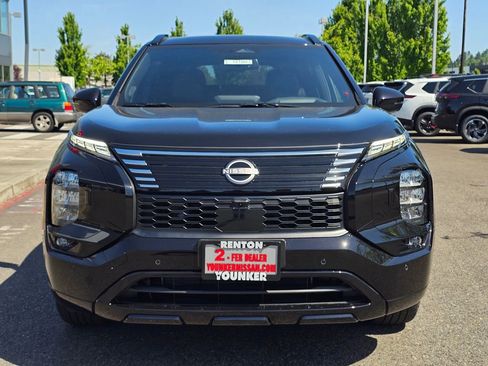 New 2026 Nissan Rogue Platinum AWD/4WD image 2