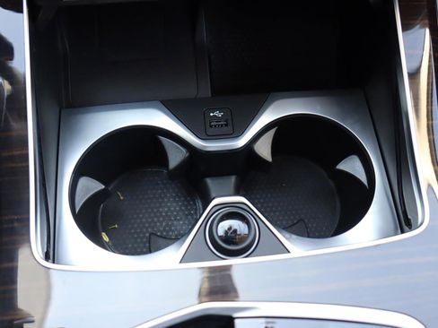 Used 2024 BMW X7 xDrive40i image 10