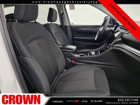 Certified 2024 Jeep Grand Cherokee Laredo AWD/4WD image 10