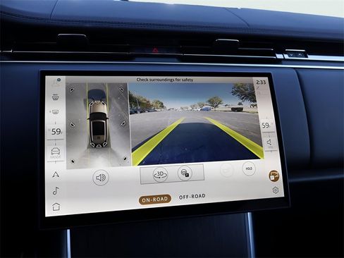 Certified 2025 Land Rover Range Rover SE image 24