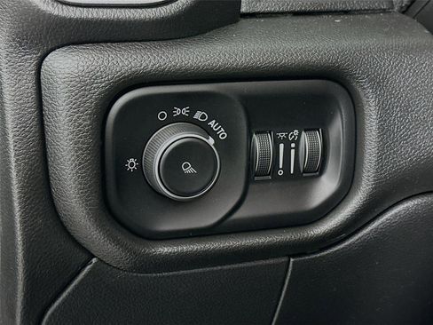 Used 2020 RAM 2500 Tradesman image 14