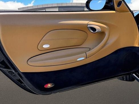 Used 2000 Porsche 911 Carrera RWD image 17