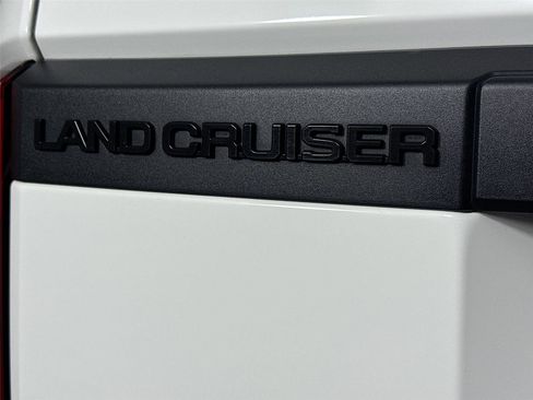 Used 2024 Toyota Land Cruiser 1958 image 15