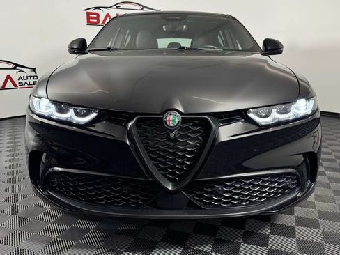 Used 2024 Alfa Romeo Tonale Veloce w/ Active Assist Package AWD/4WD image 11