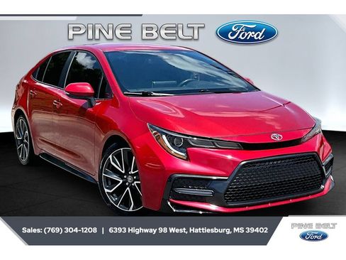 Used 2020 Toyota Corolla SE FWD image 1