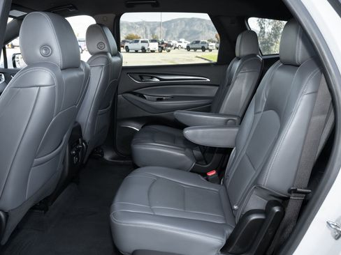 Used 2023 Buick Enclave Essence image 33