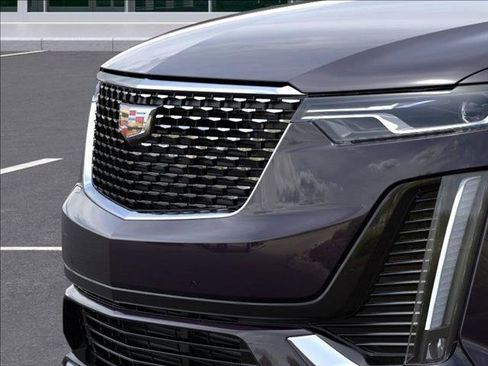 New 2025 Cadillac XT6 Luxury image 13