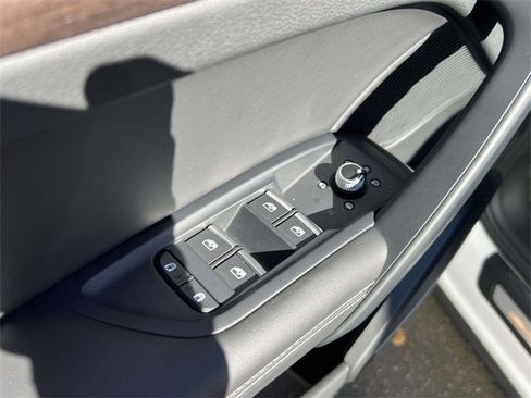 Used 2023 Audi Q5 2.0T Premium Plus w/ Premium Plus Package image 18