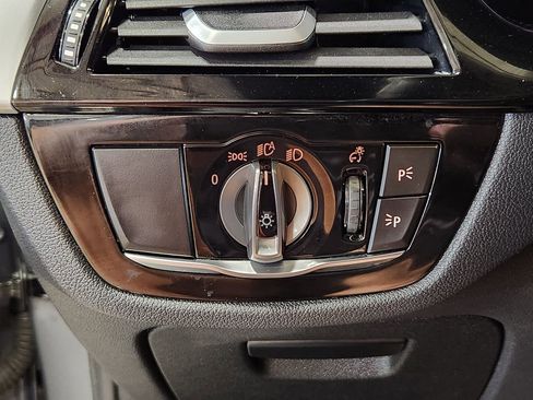 Used 2023 BMW 530i w/ Premium Package image 41