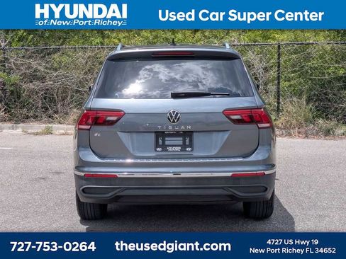 Used 2023 Volkswagen Tiguan SE FWD image 4