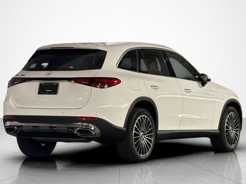 New 2027 Mercedes-Benz GLC 300 image 5