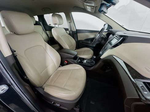 Used 2017 Hyundai Santa Fe Sport 2.0T FWD image 30