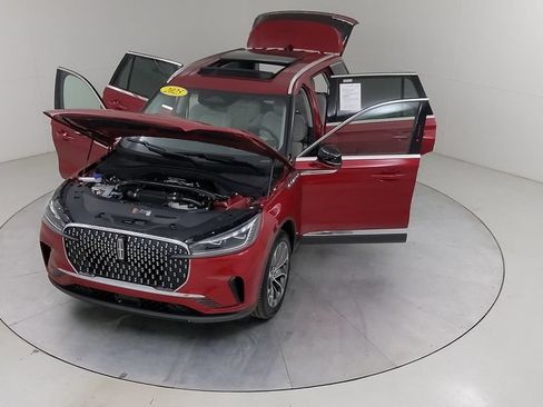 Used 2025 Lincoln Aviator Reserve w/ Luxury Package AWD/4WD image 49