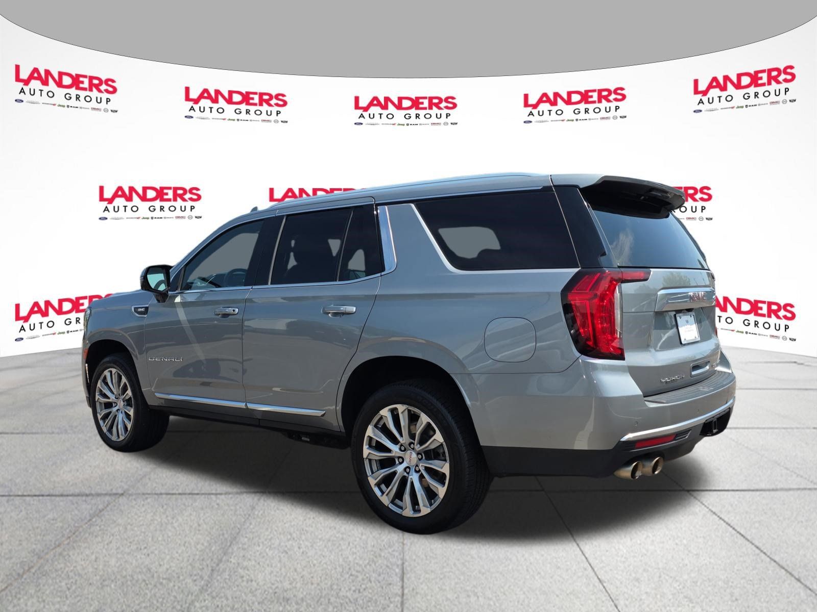 Used 2023 GMC Yukon Denali AWD/4WD image 5