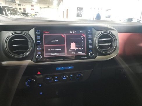 Used 2022 Toyota Tacoma SR image 12