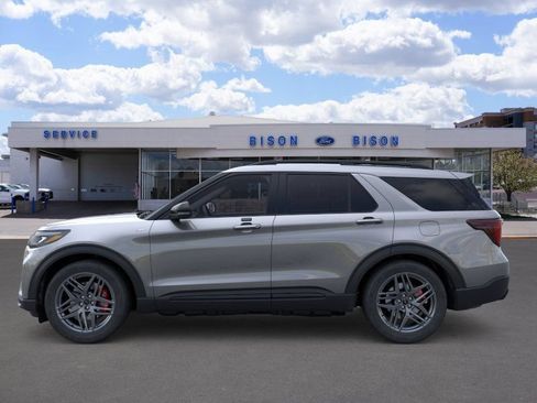 New 2026 Ford Explorer ST-Line w/ ST-Line Street Pack AWD/4WD image 3