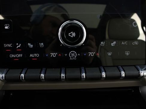 New 2026 GMC Yukon XL Denali w/ Denali Reserve Package image 8