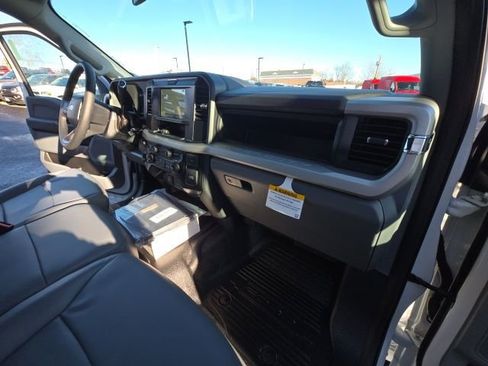 New 2026 Ford F550 4x4 Supercab Super Duty image 24
