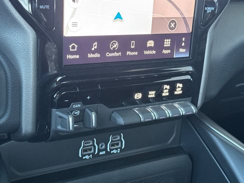 New 2026 RAM 3500 Big Horn AWD/4WD image 19