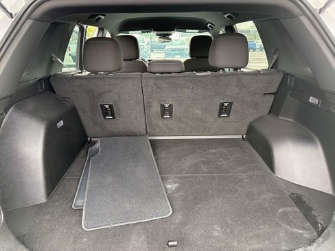 Used 2025 Chevrolet Equinox LT AWD/4WD image 11