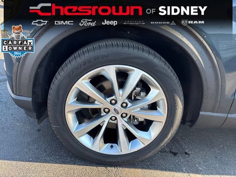 Used 2023 Ford Explorer Platinum w/ Technology Package AWD/4WD image 9