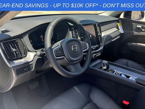 Used 2025 Volvo XC60 B5 Core w/ Climate Package image 36