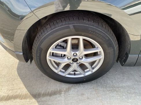 Used 2024 Ford Edge SEL image 17