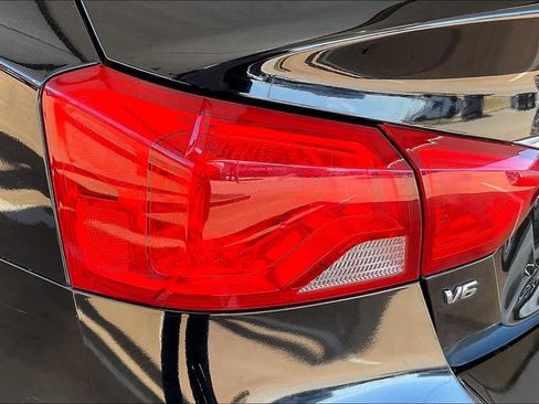 Used 2018 Chevrolet Impala LT image 28