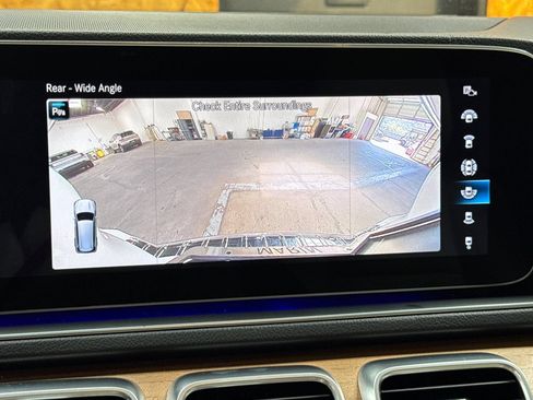 Used 2023 Mercedes-Benz GLS 450 4MATIC image 22