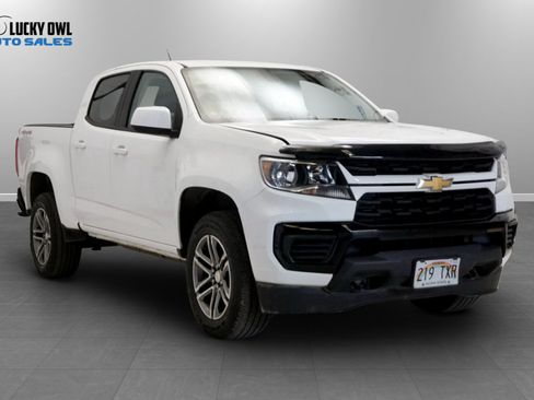 Used 2022 Chevrolet Colorado W/T w/ Custom Special Edition AWD/4WD image 3