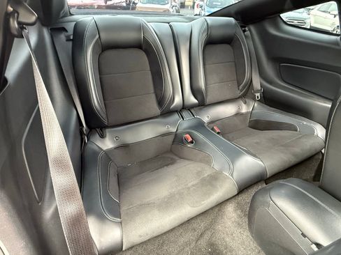 Used 2016 Ford Mustang Shelby GT350 w/ Technology Package image 13