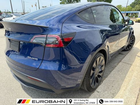 Used 2023 Tesla Model Y Performance AWD/4WD image 5