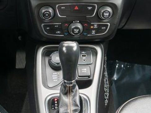 Used 2020 Jeep Compass Latitude w/ Cold Weather Group image 16