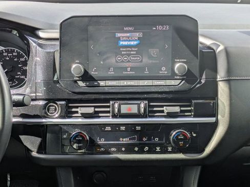 Used 2022 Nissan Pathfinder SV FWD image 19