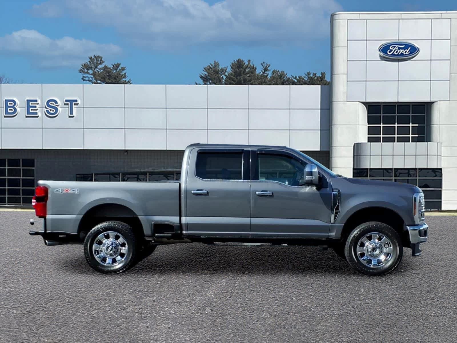Used 2025 Ford F350 Lariat w/ Chrome Package AWD/4WD image 8