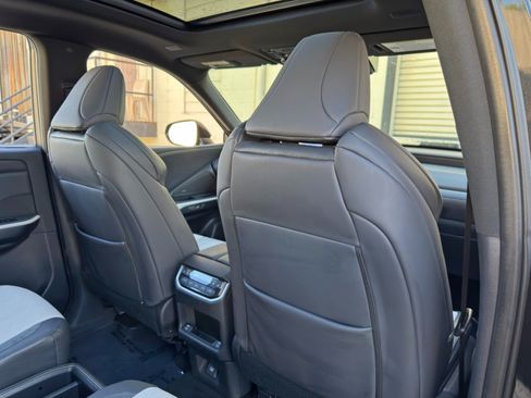 Used 2024 Lexus TX 500h AWD w/ Technology Package image 37