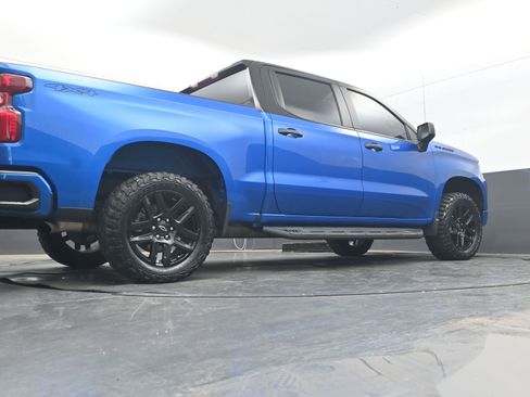 Used 2022 Chevrolet Silverado 1500 Custom AWD/4WD image 28