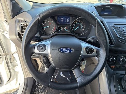 Used 2015 Ford Escape SE image 23