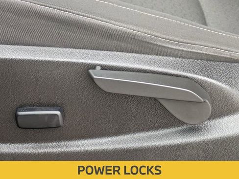 Used 2022 GMC Canyon Elevation w/ Trailering Package image 17