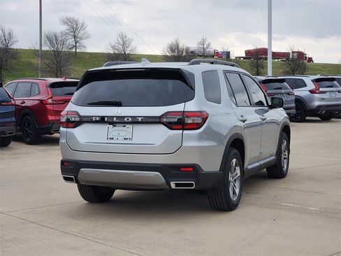 New 2026 Honda Pilot EX-L image 3
