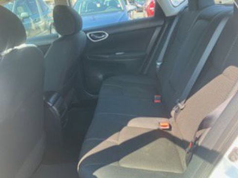 Used 2015 Nissan Sentra S image 8
