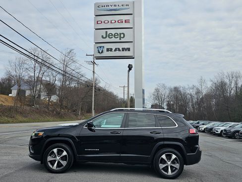 Used 2020 Jeep Cherokee Limited image 31